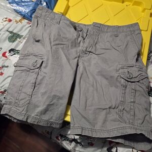 Old Navy Men's Light Gray Cargo Shorts